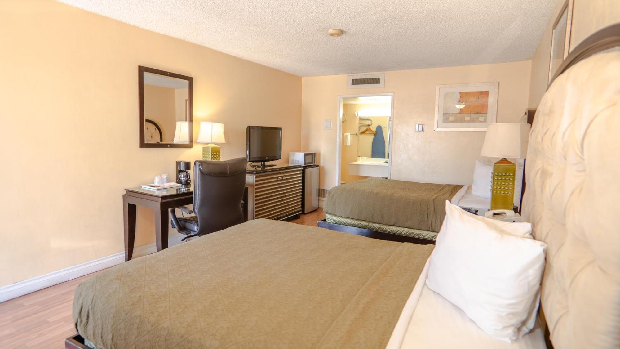G T Hotels Inn & Suites Extended Stay Victorville Exterior foto